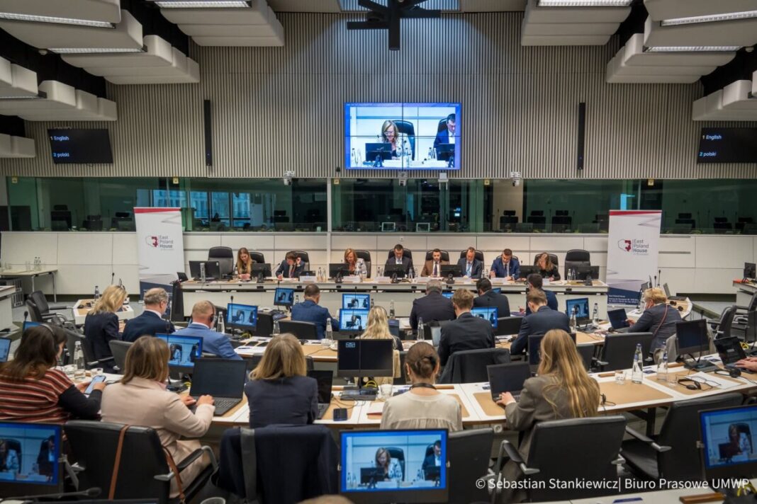 Județul Maramureș, front comun la Bruxelles pentru viitorul Politicii de Coeziune post-2027. Vicepreședintele Vlad Duruș a semnat o Poziție Comună a regiunilor de frontieră estică