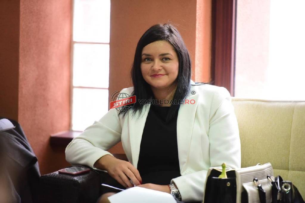 Arhitectul șef al Primăriei Baia Mare plasată sub control judiciar de procurorii DNA. Acuzații de luare de mită în formă continuată și abuz în serviciu. Ar fi emis autorizații de construcție și ar fi primit haine și obiecte sanitare