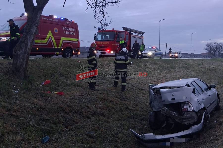 ÎNCĂ UN ACCIDENT ÎN JUDEȚUL VECIN: O mașină a ajuns în șanț la Odoreu