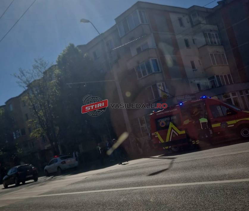 Biciclist de 17 ani, accidentat pe bd. Regele Ferdinand de o mașină condusă de o femeie (foto)