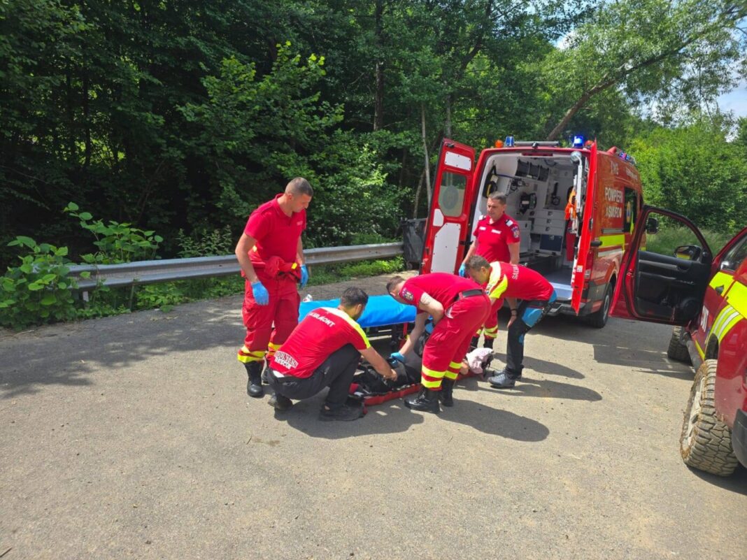Două misiuni contracronometru pentru Salvamont Maramureș în zone greu accesibile