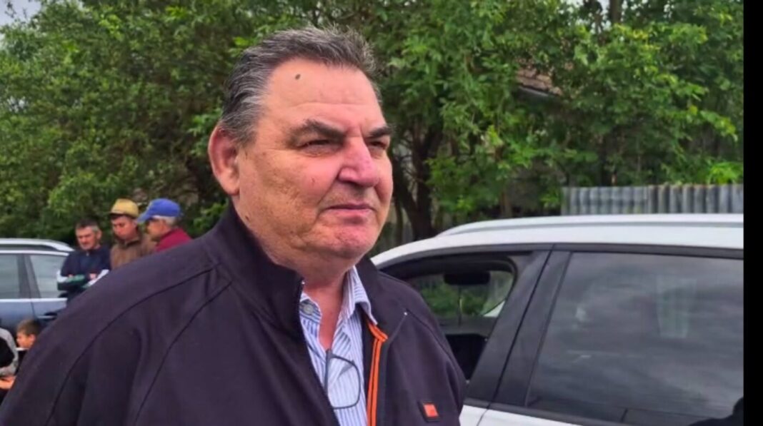 EXCLUSIV: Rromii din Ponorâta sunt supărați ”foc” – ”Nu toți sunt hoți! Nu e corect să fie toți arătați cu degetul”, spune primarul Ropan
