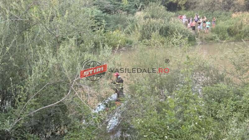 Luni, urma să dea BAC-ul: Tânăr de 18 ani a murit înecat în râul Iza în timp ce era la scăldat