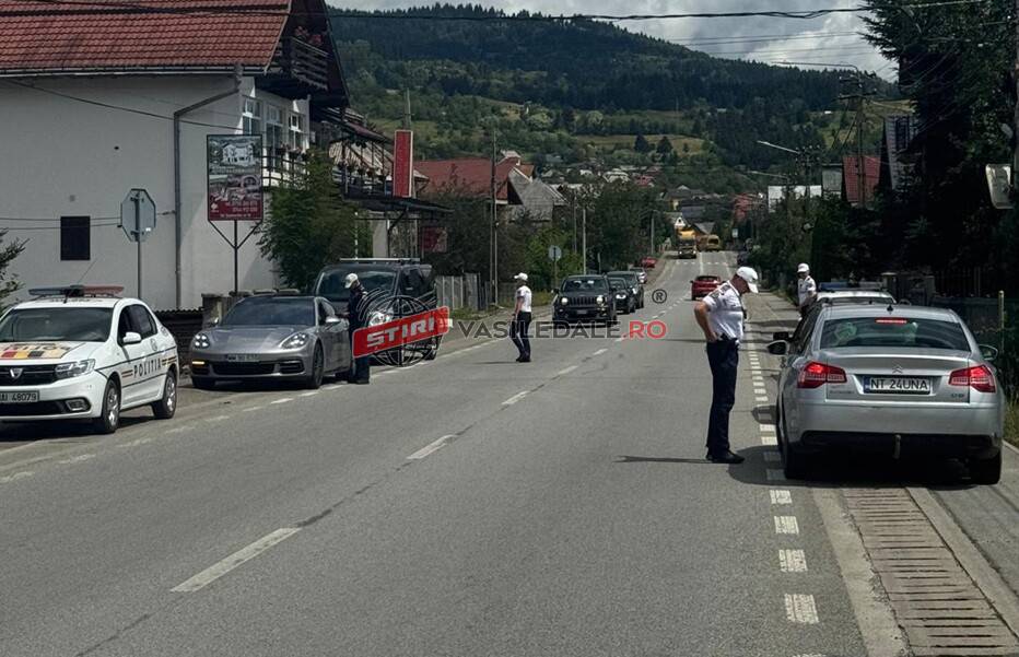 PE ȘOSELELE JUDEȚULUI: Acțiune rutieră în Borșa, razii în Șomcuta Mare și Petrova. Remorcă neînmatriculată și cu plăcuțe false, descoperită la Șomcuta Mare, tânăr prins la volan fără permis în Mocira