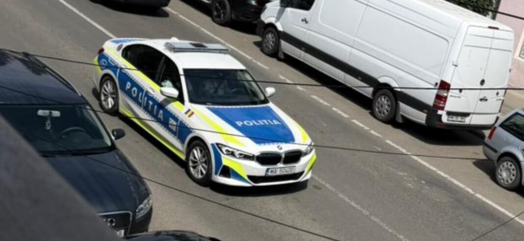 PE ȘOSELE: A condus băut până la sediul Poliției din Leordina să declare o pagubă, acțiune rutieră în Dragomirești, Fără permis, pe moped neînmatriculat și cu număr fals, prins în Copalnic