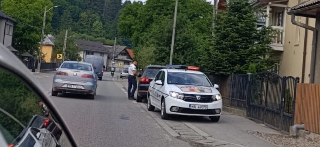 ÎN TRAFIC: Tânăr din Coltău, prins la volan fără permis și cu un vehicul neînmatriculat. Razie în zona Dragomirești, 45 de autovehicule verificate și 41 de sancțiuni