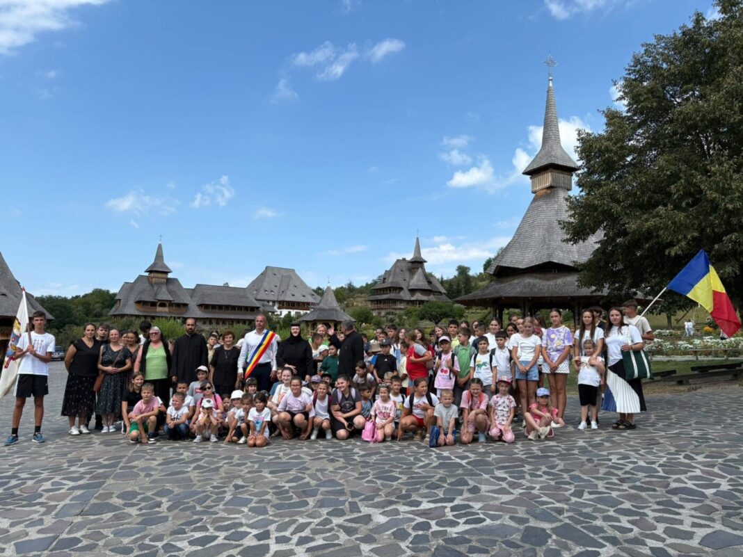 Peste 140 de copii și tineri, reuniți la ediția a IX-a a evenimentului „Fiii Maicii Domnului din Bârsana”