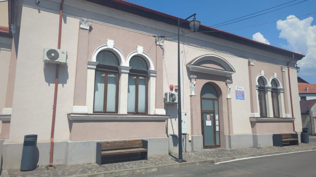 Persoanele cu acte de identitate expirate sau care au împlinit vârsta de 14 ani sunt rugate să se prezinte la Serviciul Evidența Persoanelor Baia Mare
