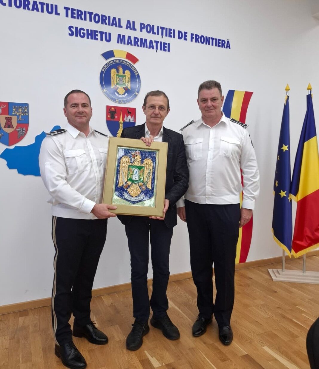 După 51 de ani, la straja țării: academicianul Ioan-Aurel Pop s-a întors la Poliția de Frontieră din Sighetu Marmației