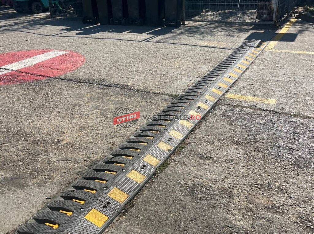 Gafele continuă la Primăria Baia Mare: Încă o amendă primită după ce au montat țepușe în zona pieței agroalimentare (foto)