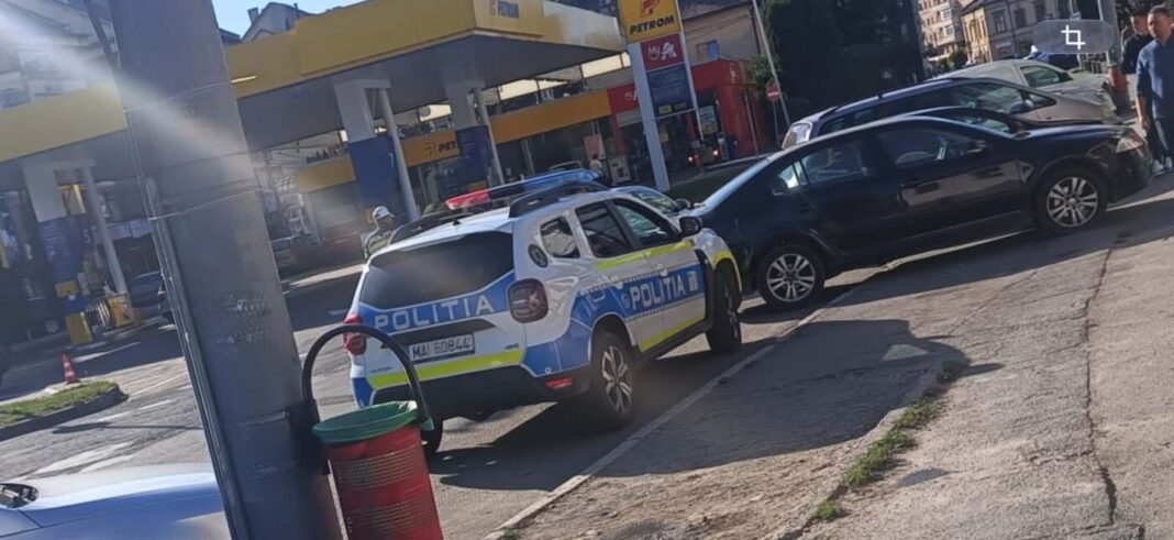 ÎN TRAFIC: Doi șoferi, prinși băuți, unul circula cu 105 km/h prin Copalnic. Depistat la volan cu autorizația provizorie expirată. Acțiune a polițiștilor din Baia Mare la miez de noaptea. Beat, fără permis și cu numere false, prins la volan în Sighet