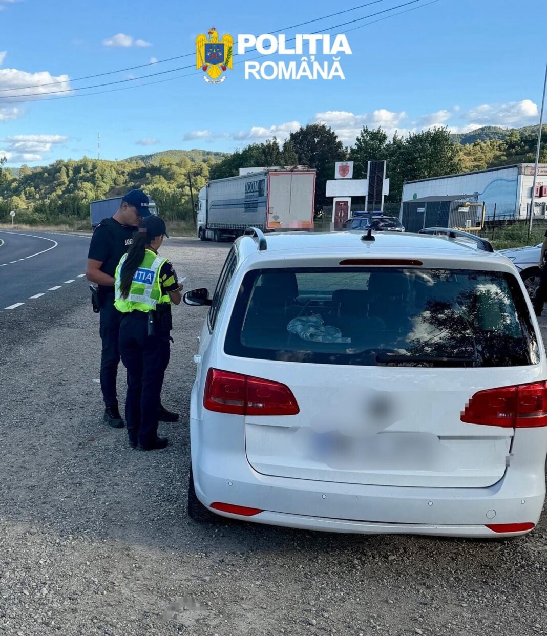 ÎN TRAFIC: Alcool la volan, pe bulevardul Republicii din Baia Mare. Prins fără permis pe un scuter neînmatriculat, la Finteușu Mic